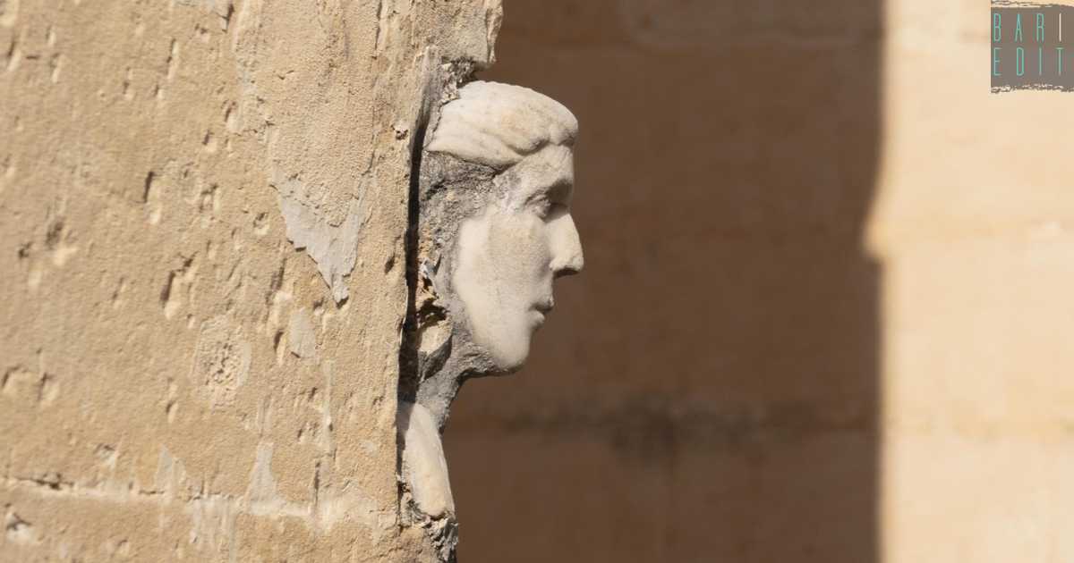 Lecce, la leggenda della "faccina": quel mascherone che racconta di un amore finito in tragedia